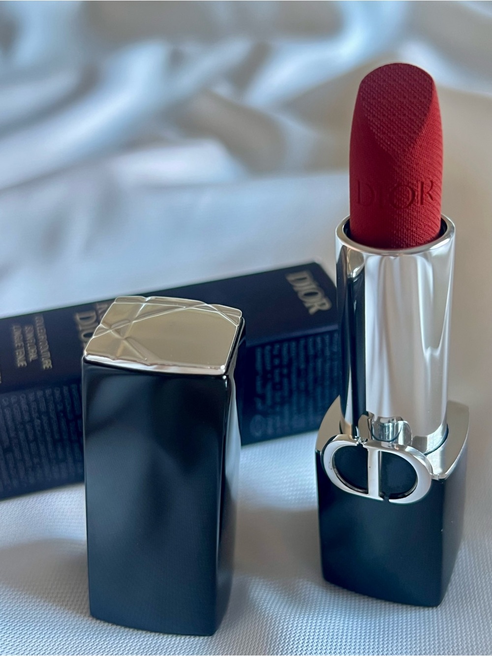 Dior Matte Lipstick in 
ROUGE DIOR 777
FAHRENHEIT VELVET